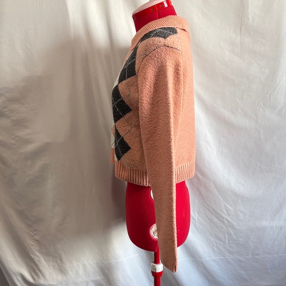 William Rast Peach and Black Argyle V-Neck Sweater LL173 - Picture 4 of 6